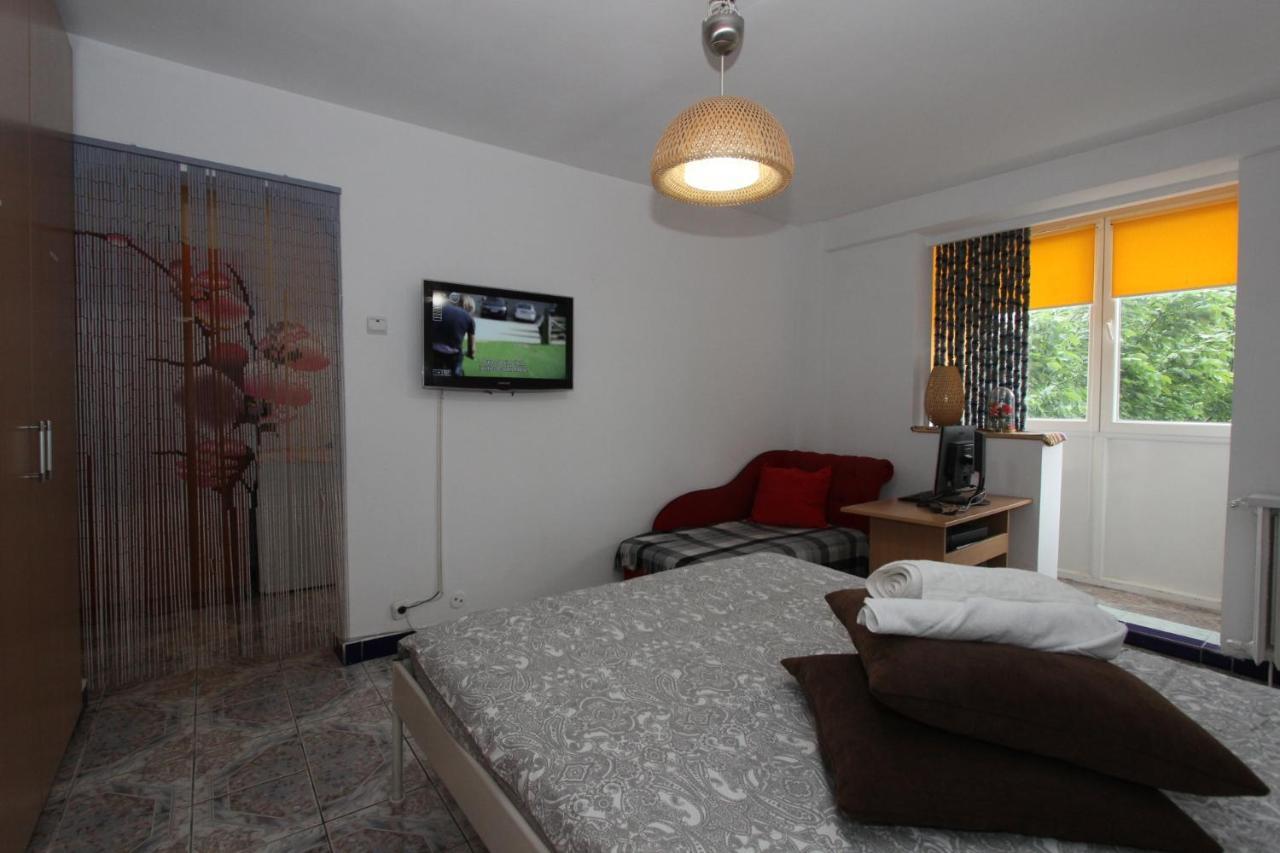 Ferienwohnung Piata Resita Host Bukarest Exterior foto